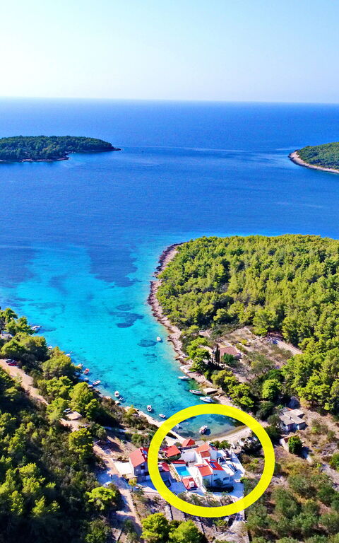 Villa Emerald: Eksteriør, Visningar