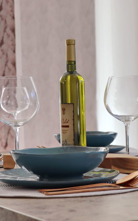 Villa Emerald: Lunsjrom