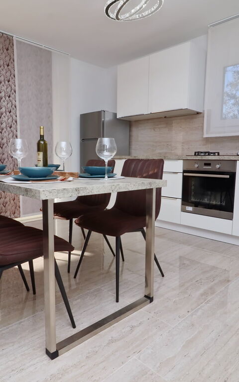 Villa Emerald: Balkong / terrasse / uteplass, Kjøkken, Lunsjrom