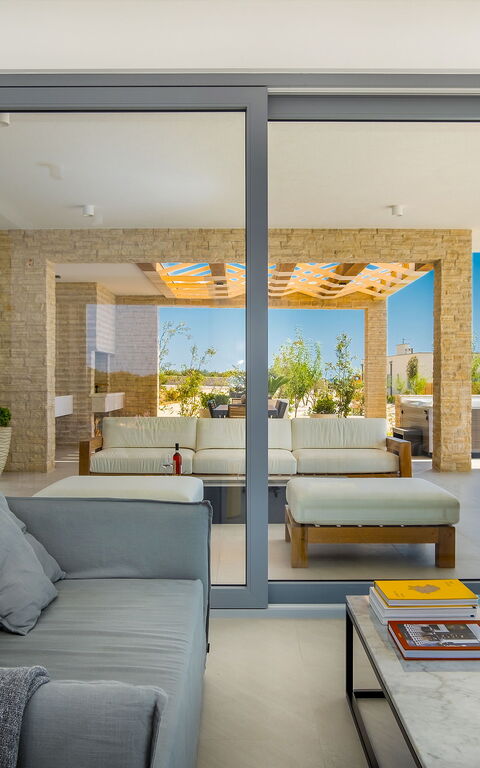 Villa Steropa: Balkong / terrasse / uteplass, Stue