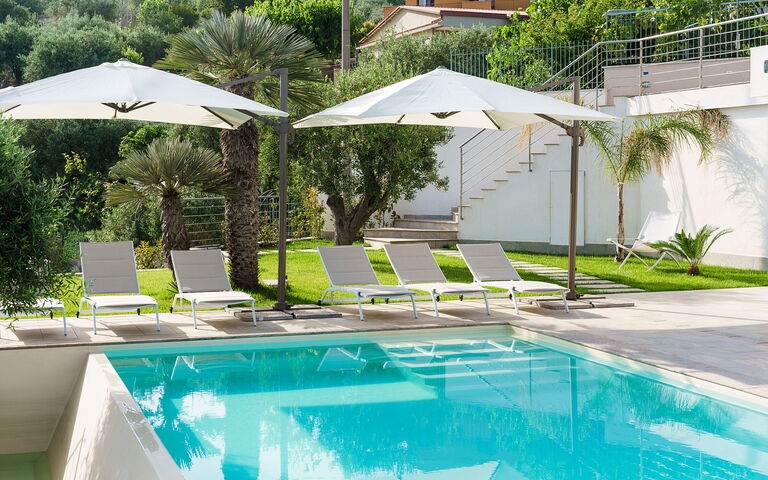 Grand Tour Villa: basseng, Eksteriør, Hage, Utendørs