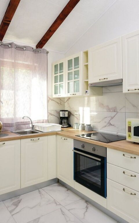 Villa Azurit: Kjøkken