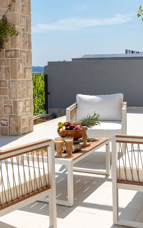 Villa Spectrum: Balkong / terrasse / uteplass, Utendørs, Visningar