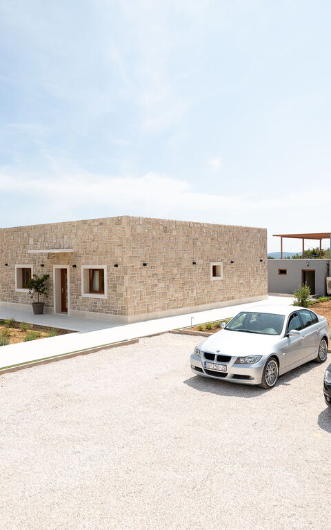 Villa Spectrum: Eksteriør, Hovedinngang