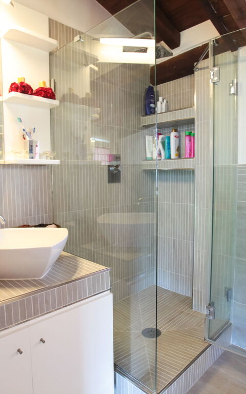 Villa Antici: Baderom