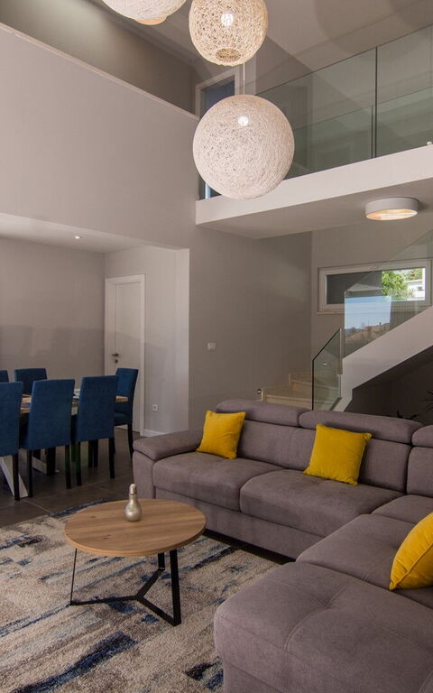 Villa Orvas 190: Hovedinngang, Lunsjrom, Stue