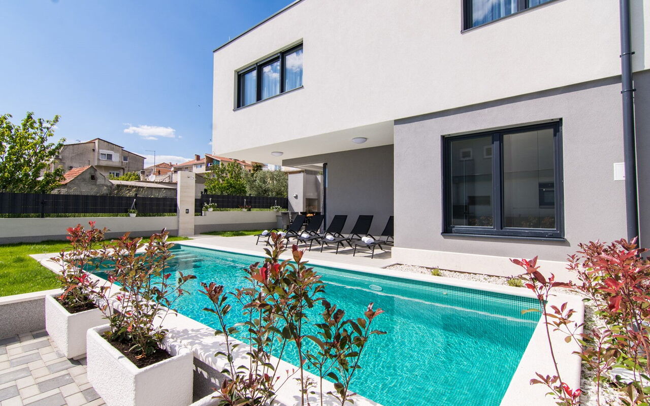 Villa Orvas 190: basseng, Eksteriør, Hage, Utendørs