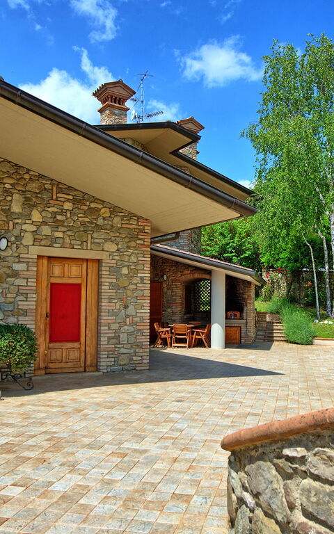 Villa Paradiso: Eksteriør, Hage