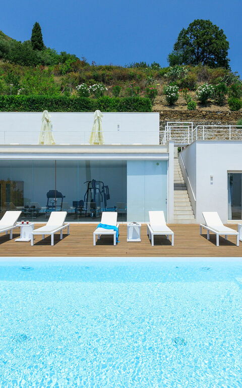 Villa Elysium: basseng, Eksteriør, Utendørs