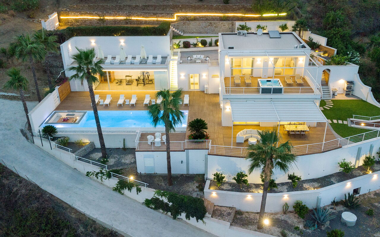 Villa Elysium: basseng, Eksteriør, Utendørs