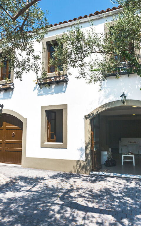 Villa Bellasia: Eksteriør, Hovedinngang, Utendørs