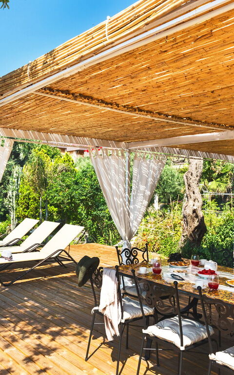 Villa Bellasia: Eksteriør, Utendørs