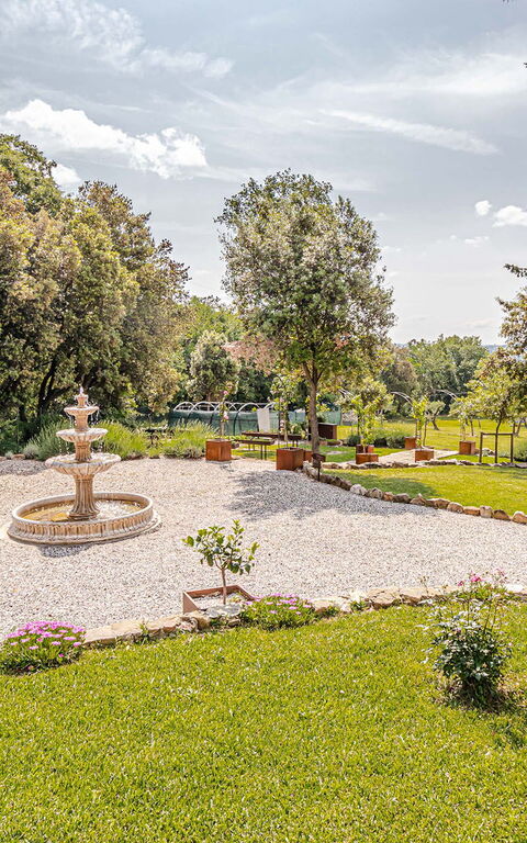 Chateau La Siroque: Eksteriør, Hage, Utendørs