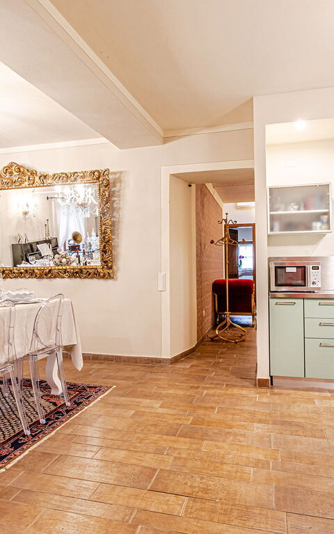 Chateau La Siroque: Kjøkken, Lunsjrom