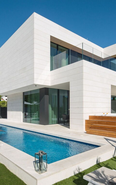 Orvas Villa 82: basseng, boblebad, Eksteriør, Hage, Visningar