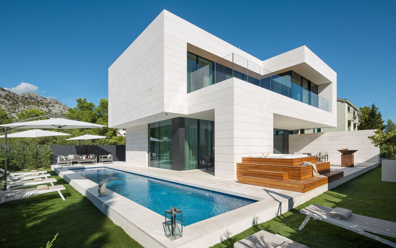 Orvas Villa 82: basseng, boblebad, Eksteriør, Hage, Visningar