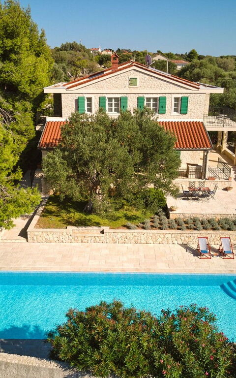 Orvas Villa 189: Balkong / terrasse / uteplass, basseng, Eksteriør, Hage