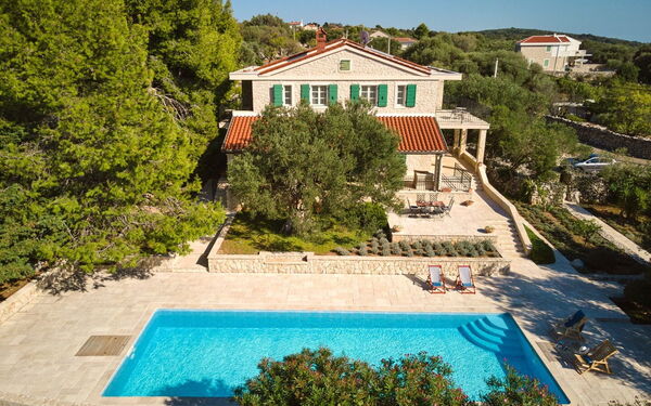 Orvas Villa 189: Balkong / terrasse / uteplass, basseng, Eksteriør, Hage