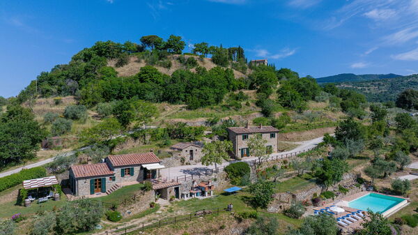 Casale della Torre: basseng, Hage, Utendørs, Visningar