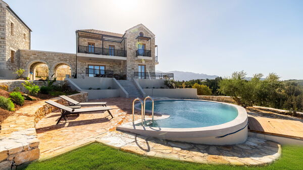 Villa Falcos: basseng, Eksteriør, Utendørs