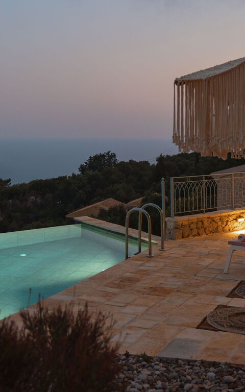 Villa Thea Mare Maistro