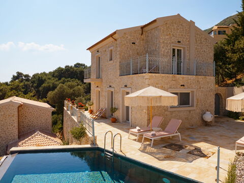 Villa Thea Mare Maistro