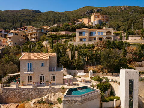 Villa Thea Mare Maistro