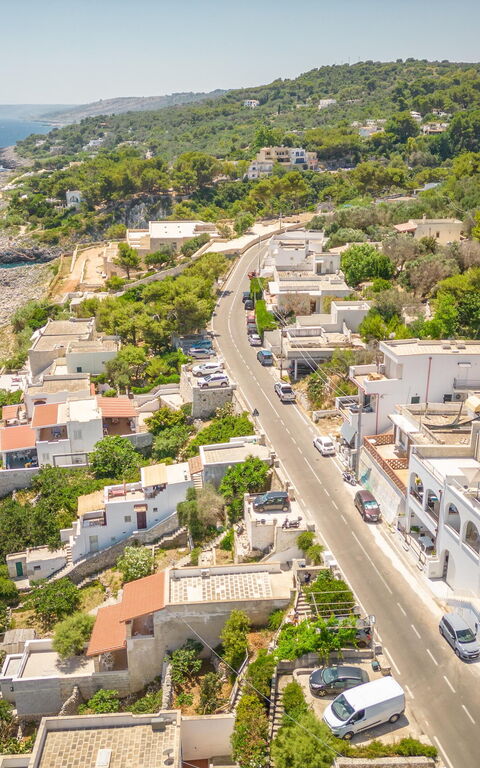Marinaia Archi: Eksteriør, Utendørs, Visningar