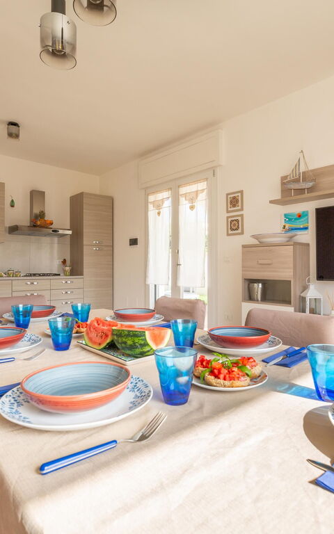 Villa Palibella: Kjøkken, Lunsjrom, Stue