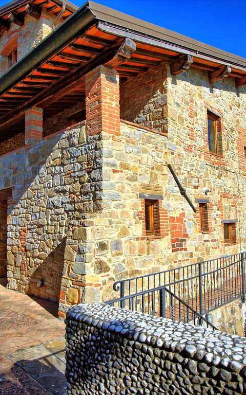 Torre: Eksteriør, Utendørs