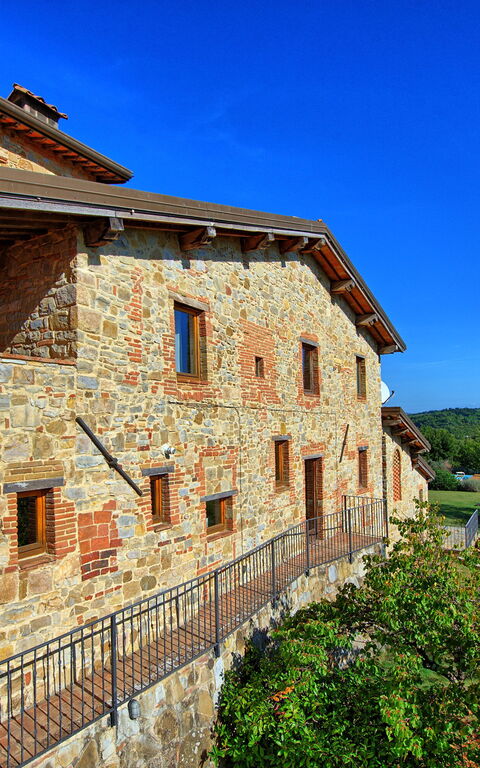 Torre: Eksteriør, Utendørs