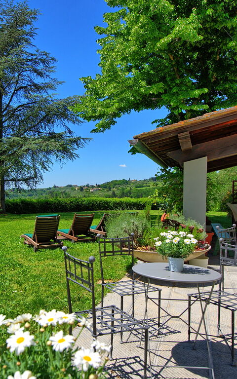 Villa Casciani: Hage, Utendørs