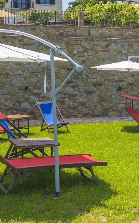 Le Fornaci: Eksteriør, Hage, Utendørs