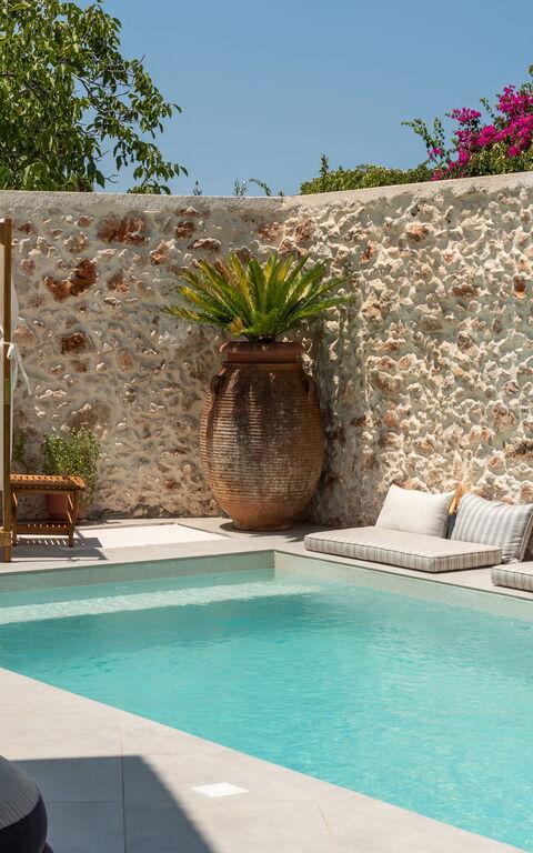 Villa Paul: basseng, Eksteriør, Utendørs