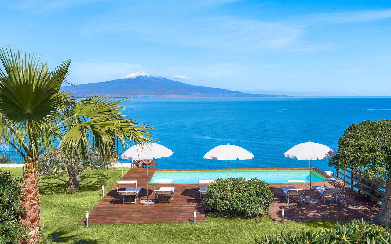 Villa Coralia: basseng, Eksteriør, Hage, Utendørs, Visningar