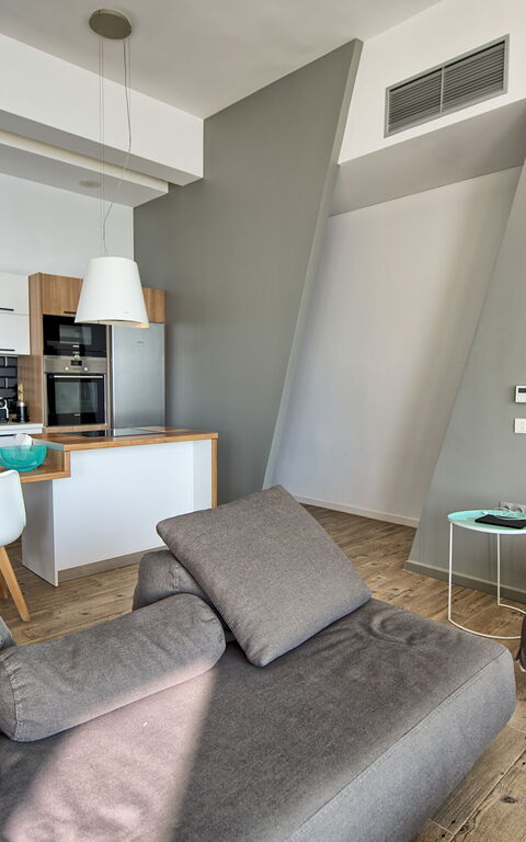 Villa Sapphire: Kjøkken, Stue