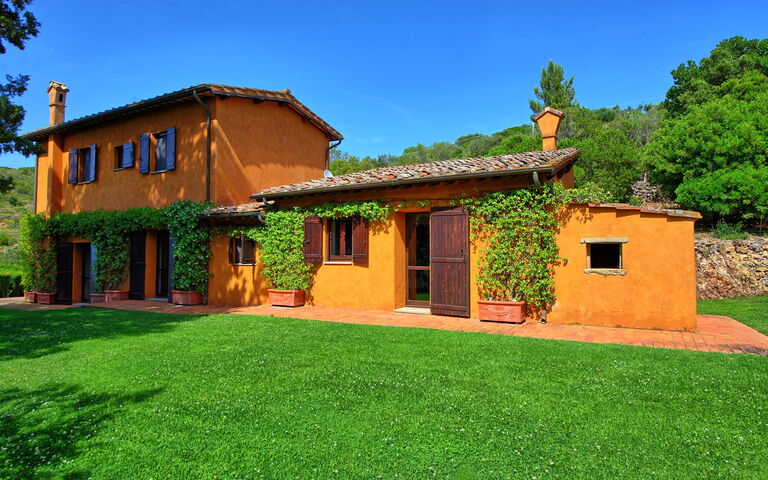 Casale Argentario: Hage, Utendørs