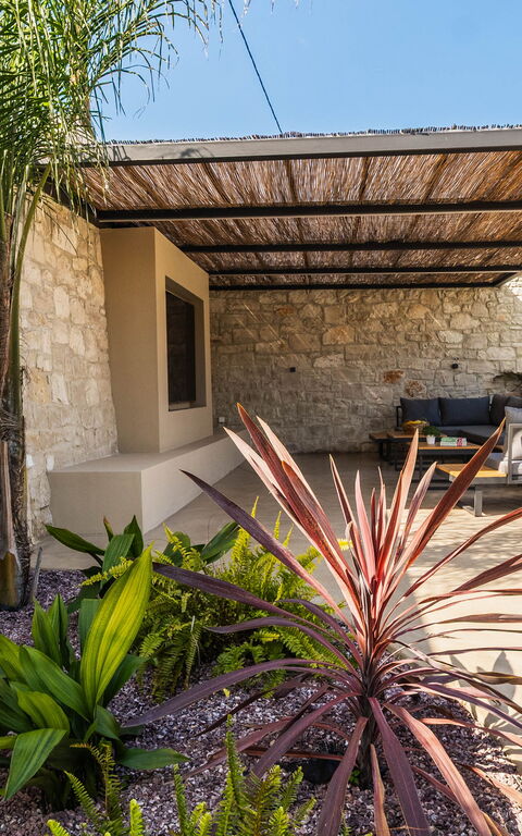 Villa Serenity: Balkong / terrasse / uteplass, Hage, Utendørs