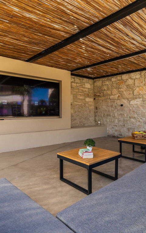 Villa Serenity: Balkong / terrasse / uteplass, Utendørs