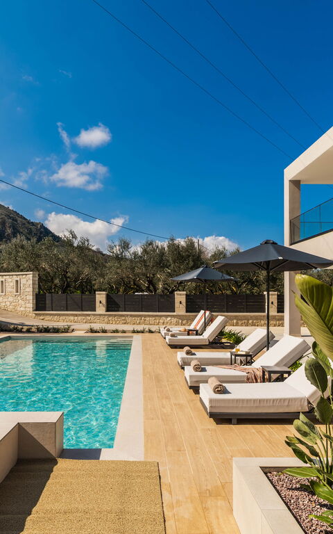 Villa Serenity: basseng, Hage, Utendørs