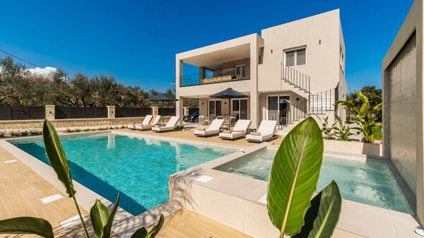 Villa Serenity: basseng, Eksteriør, Utendørs