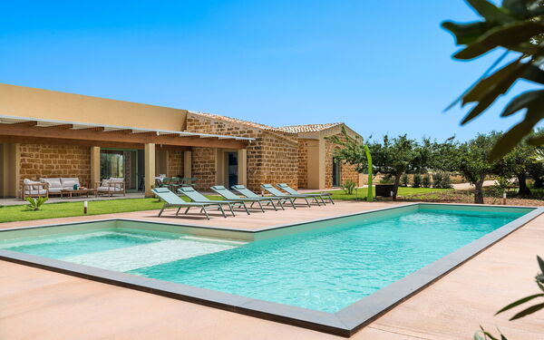 Villa Cavalè: basseng, Eksteriør, Utendørs