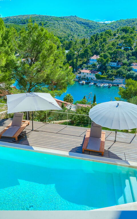 Villa Pine Haven: basseng, Eksteriør, Utendørs