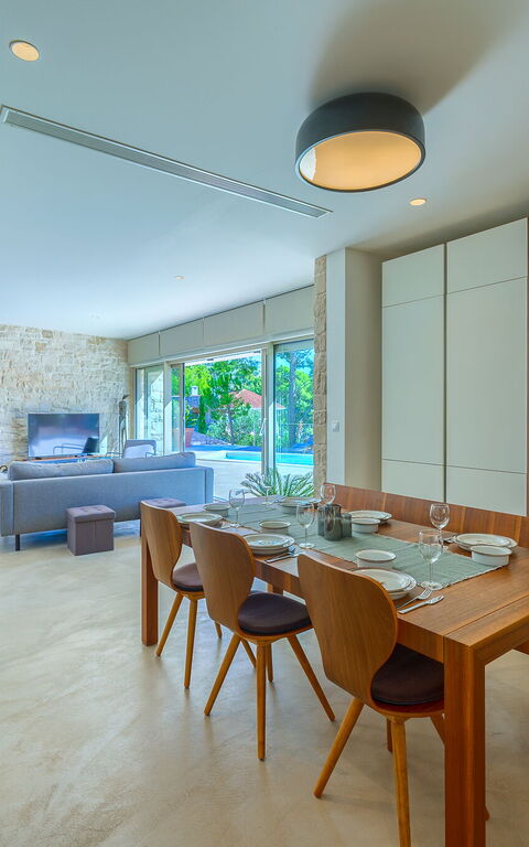 Villa Pine Haven: Lunsjrom