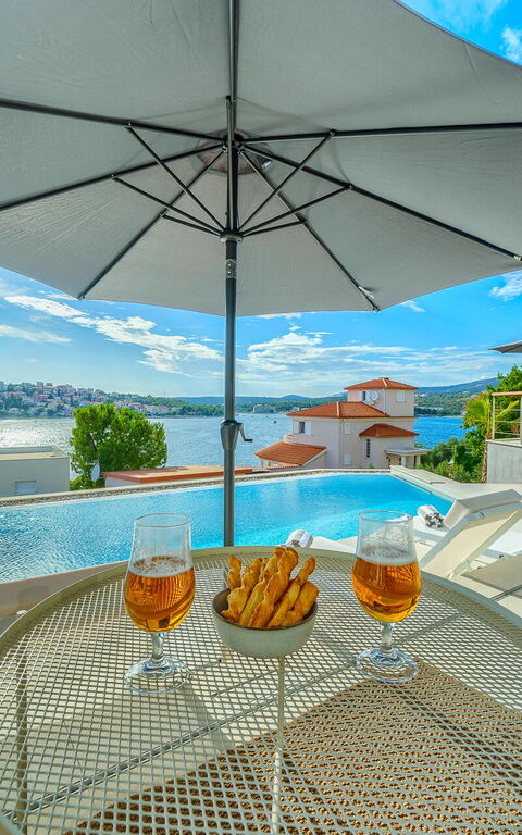 Villa Allina: basseng, Eksteriør, Utendørs, Visningar