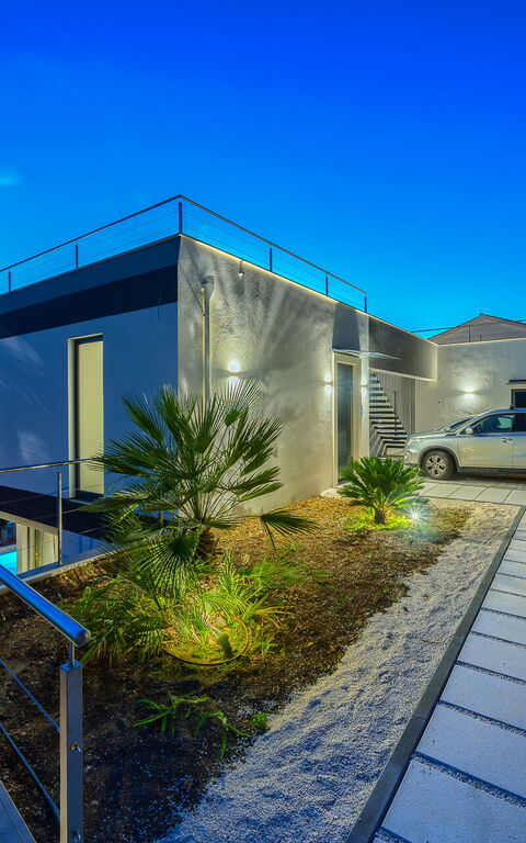 Villa Allina: Hovedinngang, Visningar