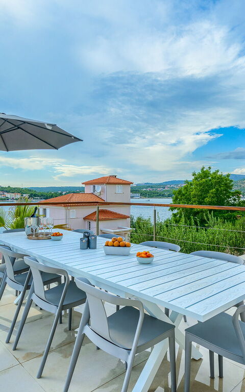 Villa Allina: Eksteriør, Utendørs, Visningar