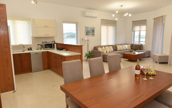 Feriebolig Christianna Apartments 1: Kjøkken, Lunsjrom, Stue