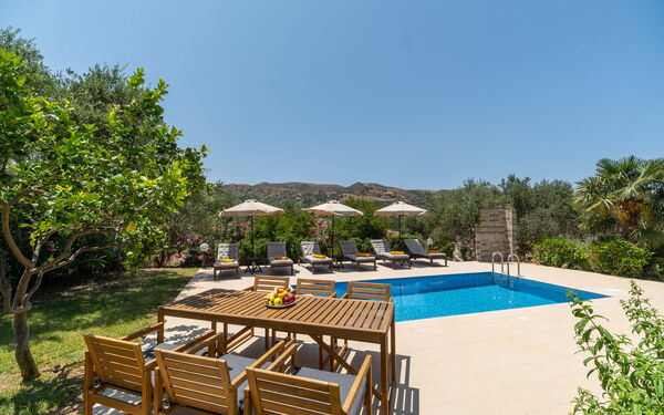 Villa Aetheria: basseng, Eksteriør, Hage, Utendørs