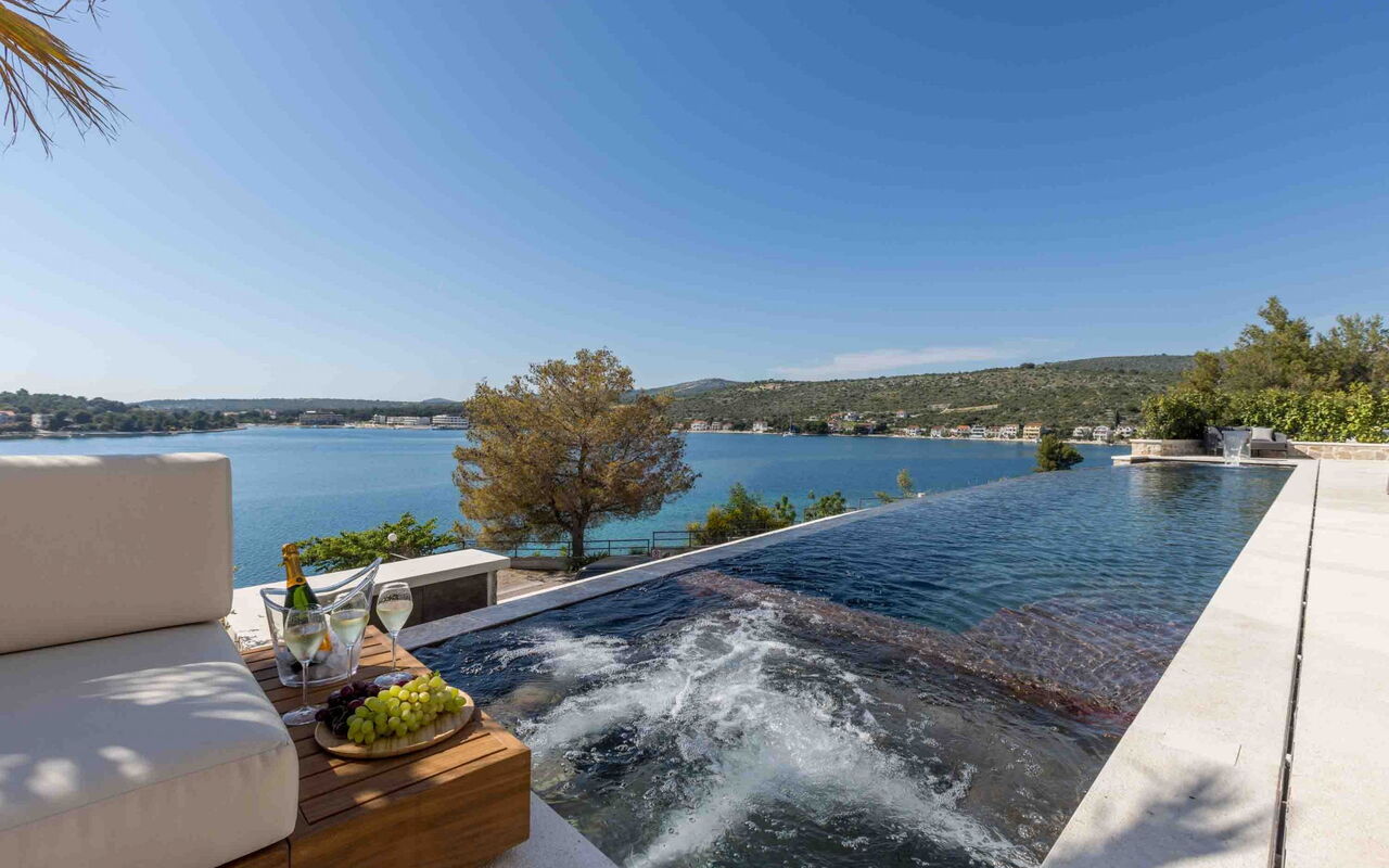 Villa Olive Vista 1: basseng, Eksteriør, Utendørs, Visningar